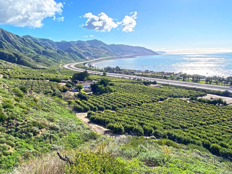 3945 Pacific Coast Hwy, Ventura, CA à vendre - Photo du bâtiment - Image 3 de 18