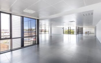 Avinguda de la Fama, 16, Cornellà de Llobregat, Barcelona for lease Interior Photo- Image 2 of 2