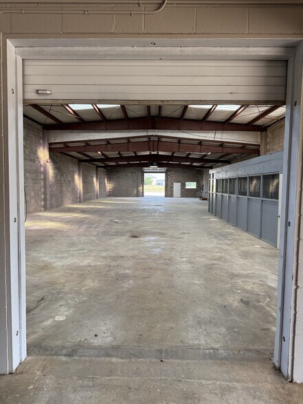 1315 Franklin Dr, San Marcos, TX à louer - Photo intérieure - Image 2 de 3
