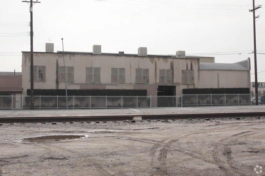 3400-3470 Randolph St, Huntington Park, CA à louer - Photo du bâtiment - Image 2 de 72