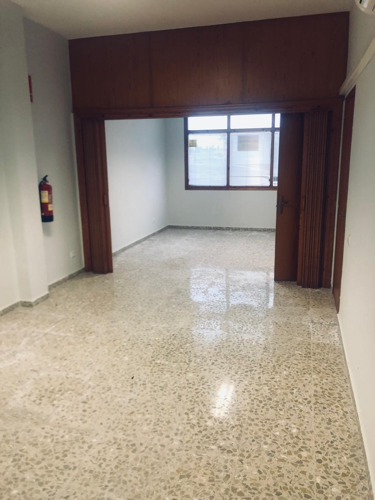 Office/Retail in Deltebre, Tarragona for lease Interior Photo- Image 1 of 8