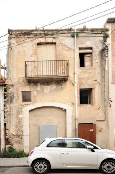 Terrain dans Figueres, Gerona à vendre - Photo du bâtiment - Image 2 de 11