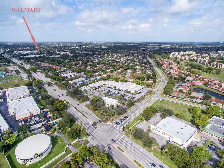 3131-3231 W Inverrary Blvd, Lauderhill, FL à louer - Photo du bâtiment - Image 2 de 16