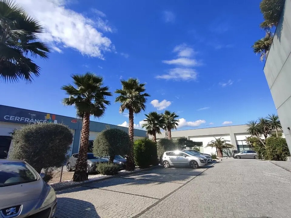 Office in Bourgoin-Jallieu for sale Building Photo- Image 1 of 8