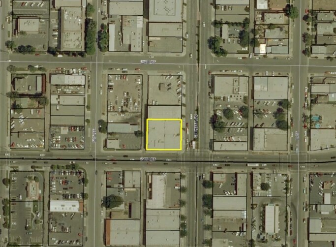 2407 Chester Ave, Bakersfield, CA à vendre - Aérien - Image 2 de 14