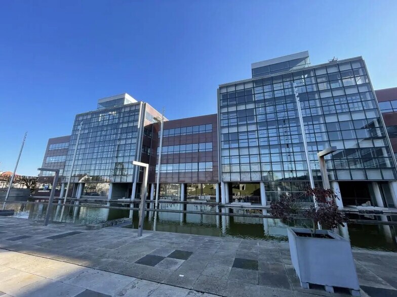 91 Boulevard Franklin Roosevelt, Rueil-Malmaison for lease - Building Photo - Image 2 of 13