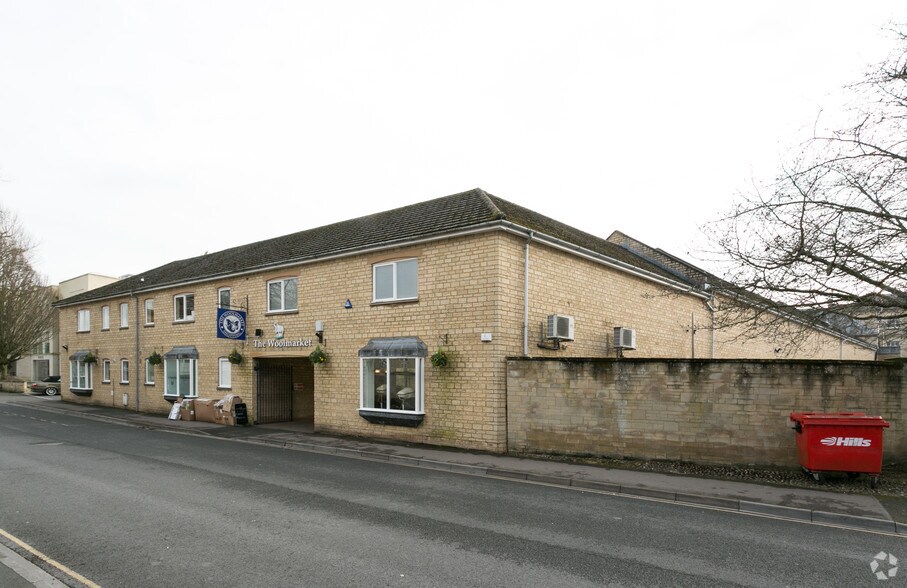 The Wool Market, Cirencester à louer - Photo du bâtiment - Image 3 de 28