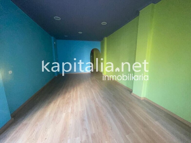 Commerce de détail dans València, Valencia à vendre - Photo du bâtiment - Image 1 de 3