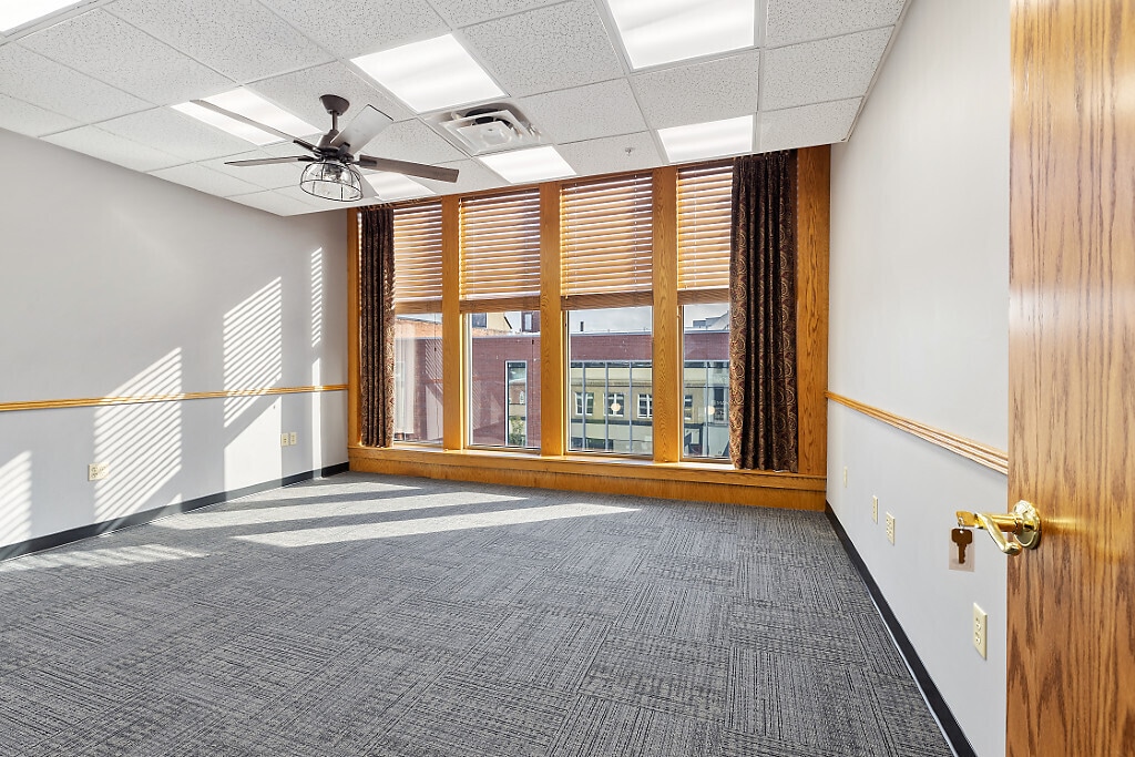 88 Main St, Waterville, ME à louer Photo intérieure- Image 1 de 3