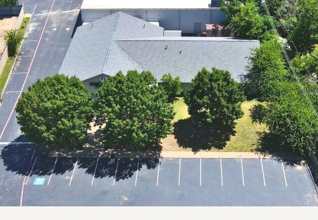 7708 Maplewood Ave, North Richland Hills, TX à louer - Photo du bâtiment - Image 2 de 8