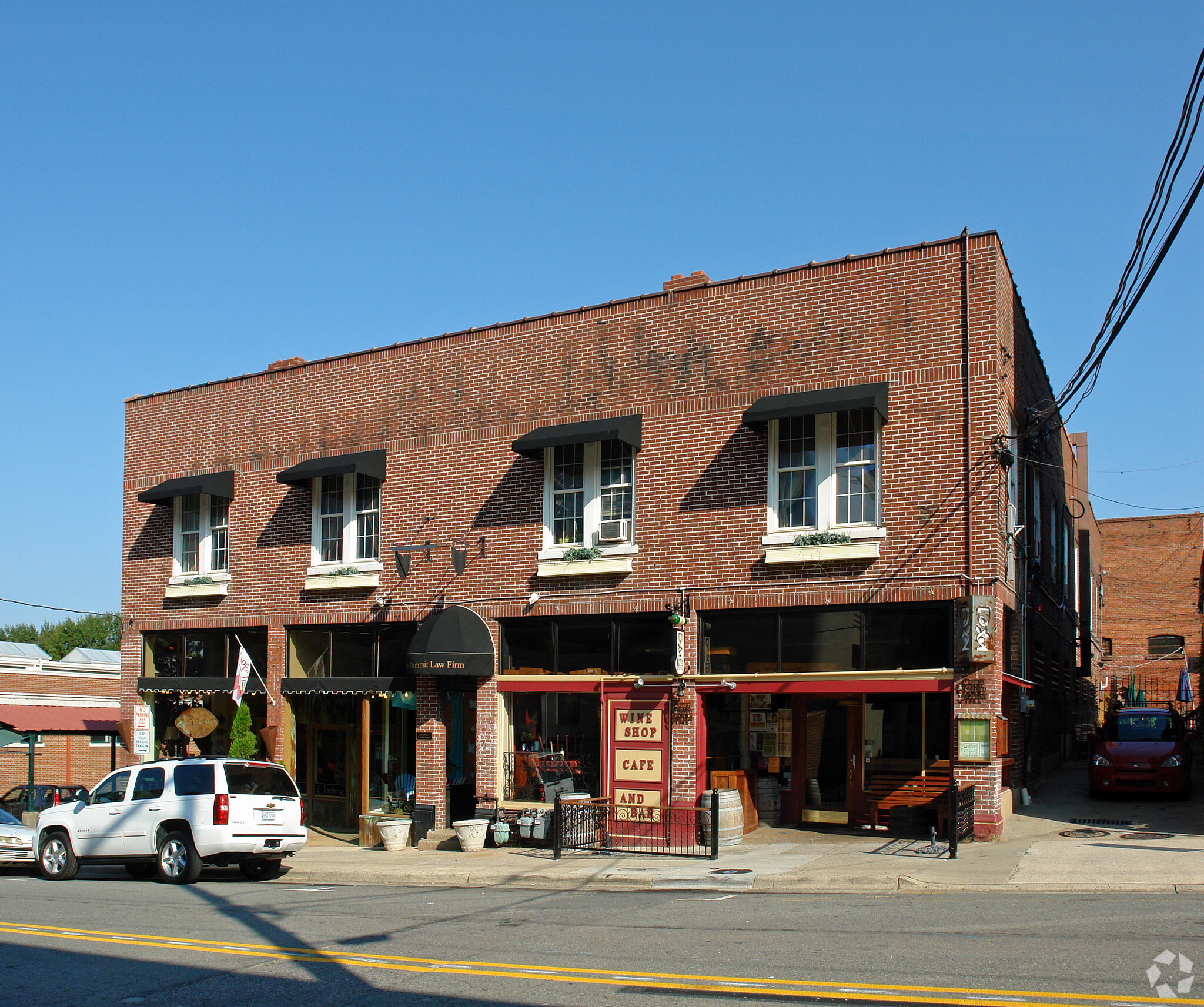 213-217 W Sixth St, Winston-Salem, NC à vendre Photo principale- Image 1 de 4