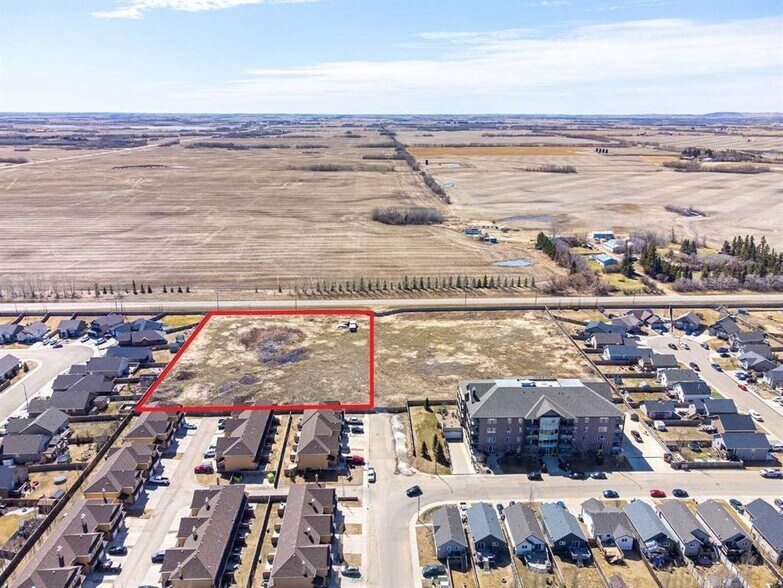1307 53 Avenue, Lloydminster, AB for sale - Building Photo - Image 2 of 5