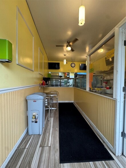 324 S Columbus Ave, Mount Vernon, NY for lease - Building Photo - Image 2 of 10