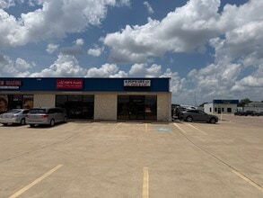 1300 W Stan Schlueter Loop, Killeen, TX à louer Photo intérieure- Image 2 de 6