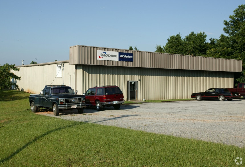 221 Beverly Rd, Greenville, SC for lease - Building Photo - Image 2 of 4