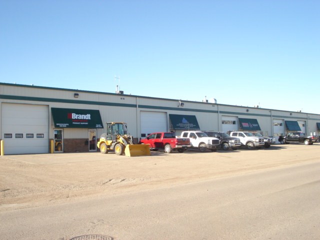 1683 32 St SW, Medicine Hat, AB for sale Primary Photo- Image 1 of 1