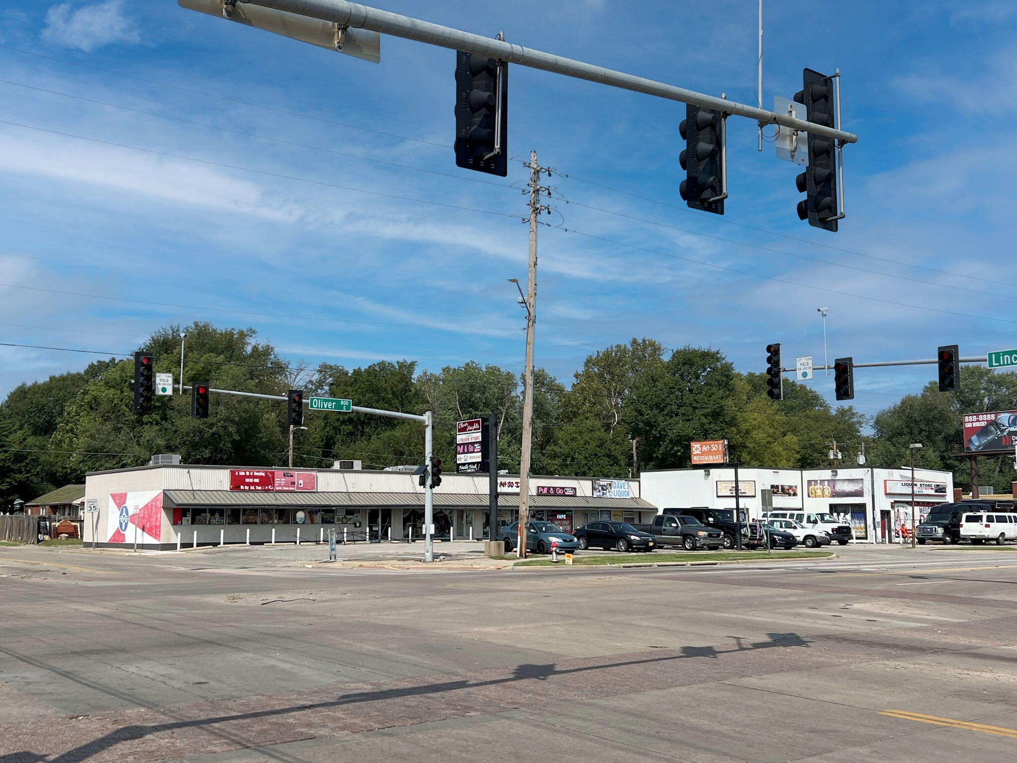 847-859 S Oliver St, Wichita, KS for sale Building Photo- Image 1 of 3
