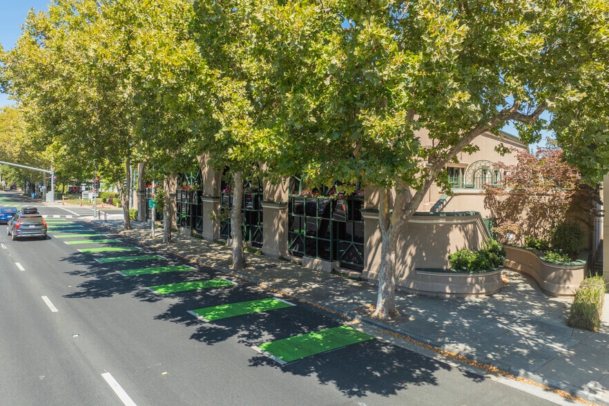 1705 El Camino Real, Palo Alto, CA for lease - Building Photo - Image 2 of 8