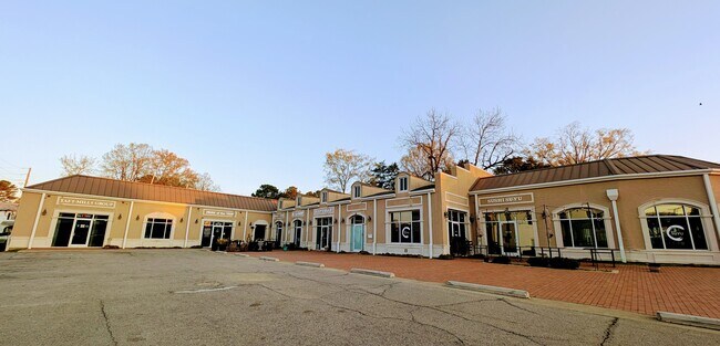 More details for 301-307 N Salem St, Apex, NC - Retail for Lease