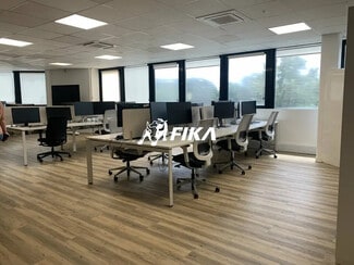 Plus de détails pour Bureau à louer