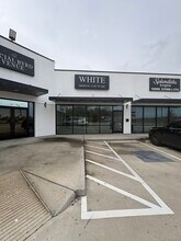 15415 Westheimer Rd, Houston, TX for lease Interior Photo- Image 1 of 8