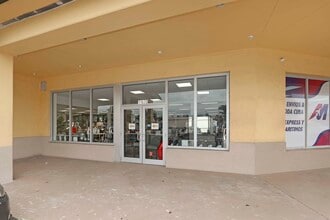 11424-11648 Quail Roost Dr, Miami, FL à louer Photo intérieure- Image 2 de 10