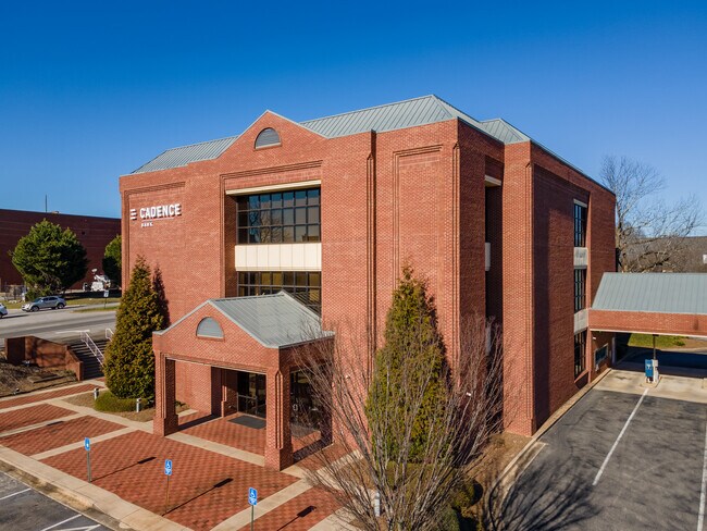 More details for 500 Jesse Jewell Pkwy SE, Gainesville, GA - Office for Lease