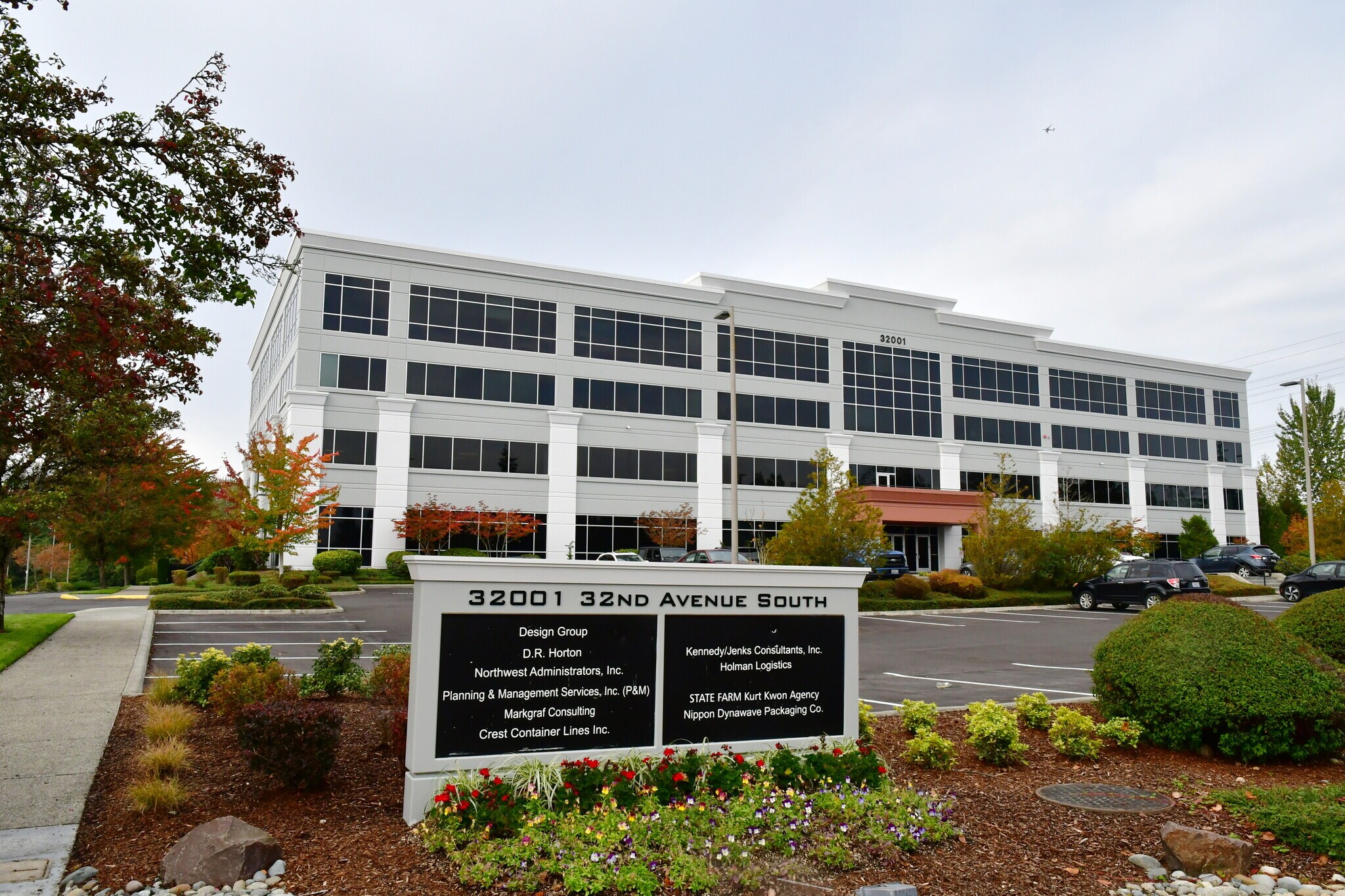 32001 32nd Ave S, Federal Way, WA à louer Photo du bâtiment- Image 1 de 20