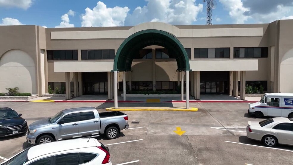 755 S 11th St, Beaumont, TX for lease - Commercial Listing Video - Image 2 of 8