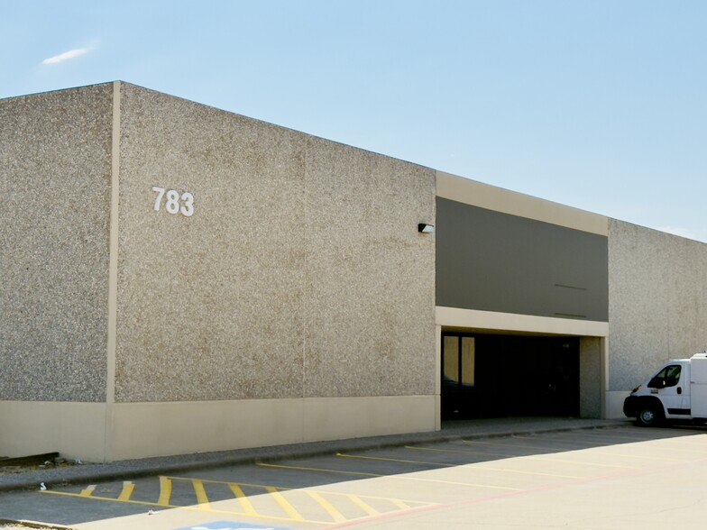 777 N Grove Rd, Richardson, TX for lease - Building Photo - Image 2 of 5