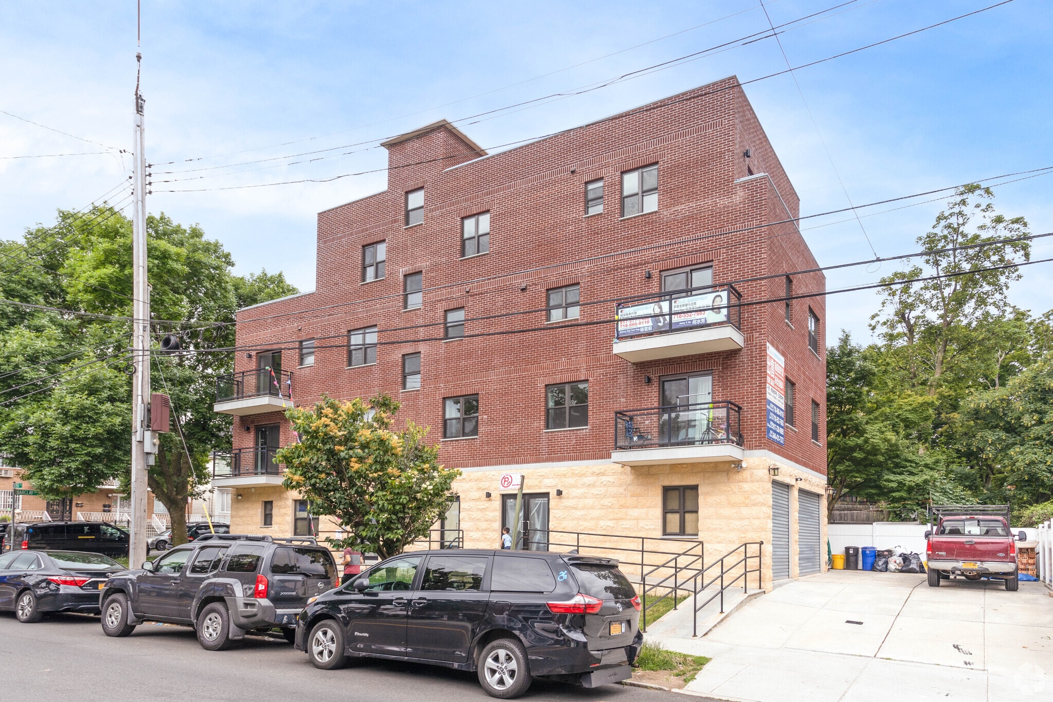 4128 150th St, Flushing, NY for lease Primary Photo- Image 1 of 6