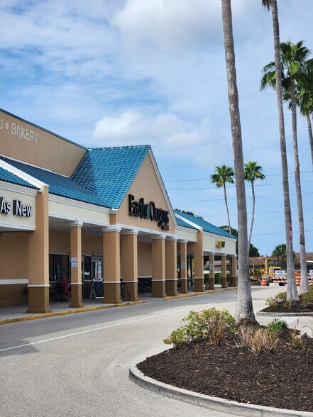 1205 Beneva Rd S, Sarasota, FL à louer - Photo du bâtiment - Image 2 de 5