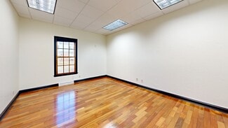 Plus de détails pour 10144 N Port Washington Rd, Mequon, WI - Bureau à louer