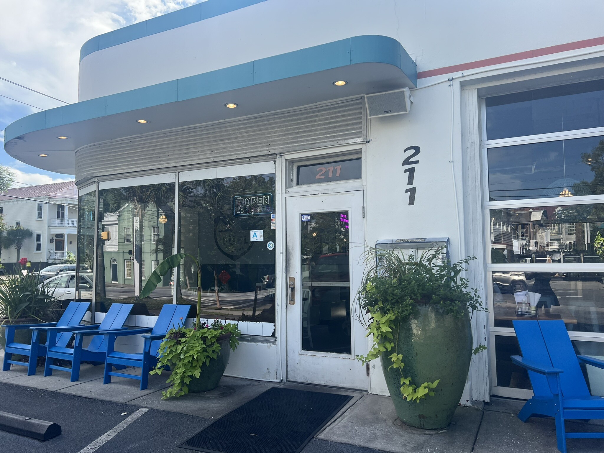 211 Rutledge Ave, Charleston, SC à vendre Photo du bâtiment- Image 1 de 7