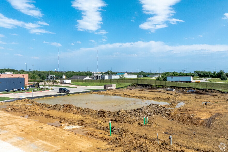 27100 US Highway 380 E, Little Elm, TX for lease - Building Photo - Image 2 of 4