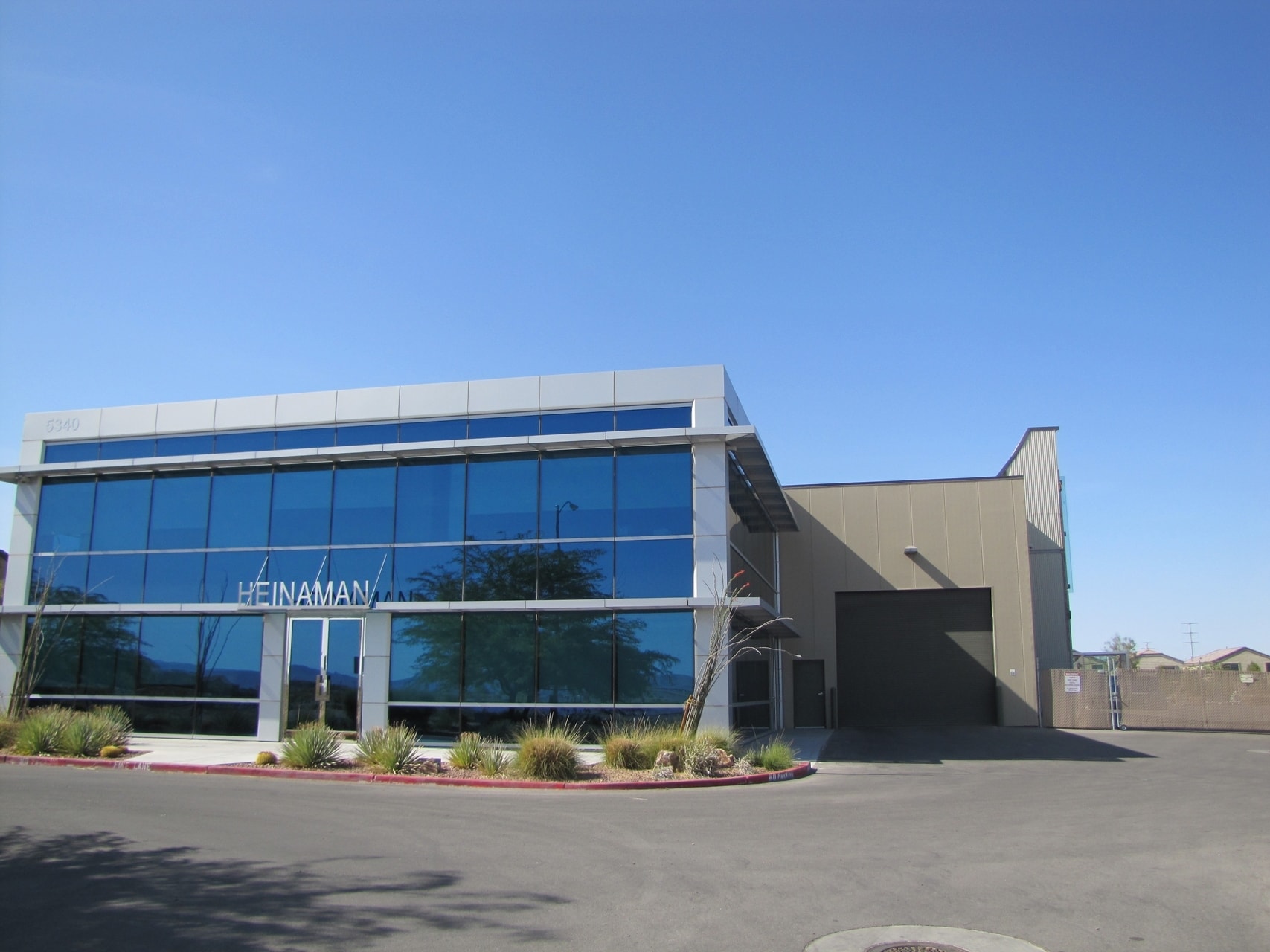 5340 W Robindale Rd, Las Vegas, NV for sale Primary Photo- Image 1 of 9