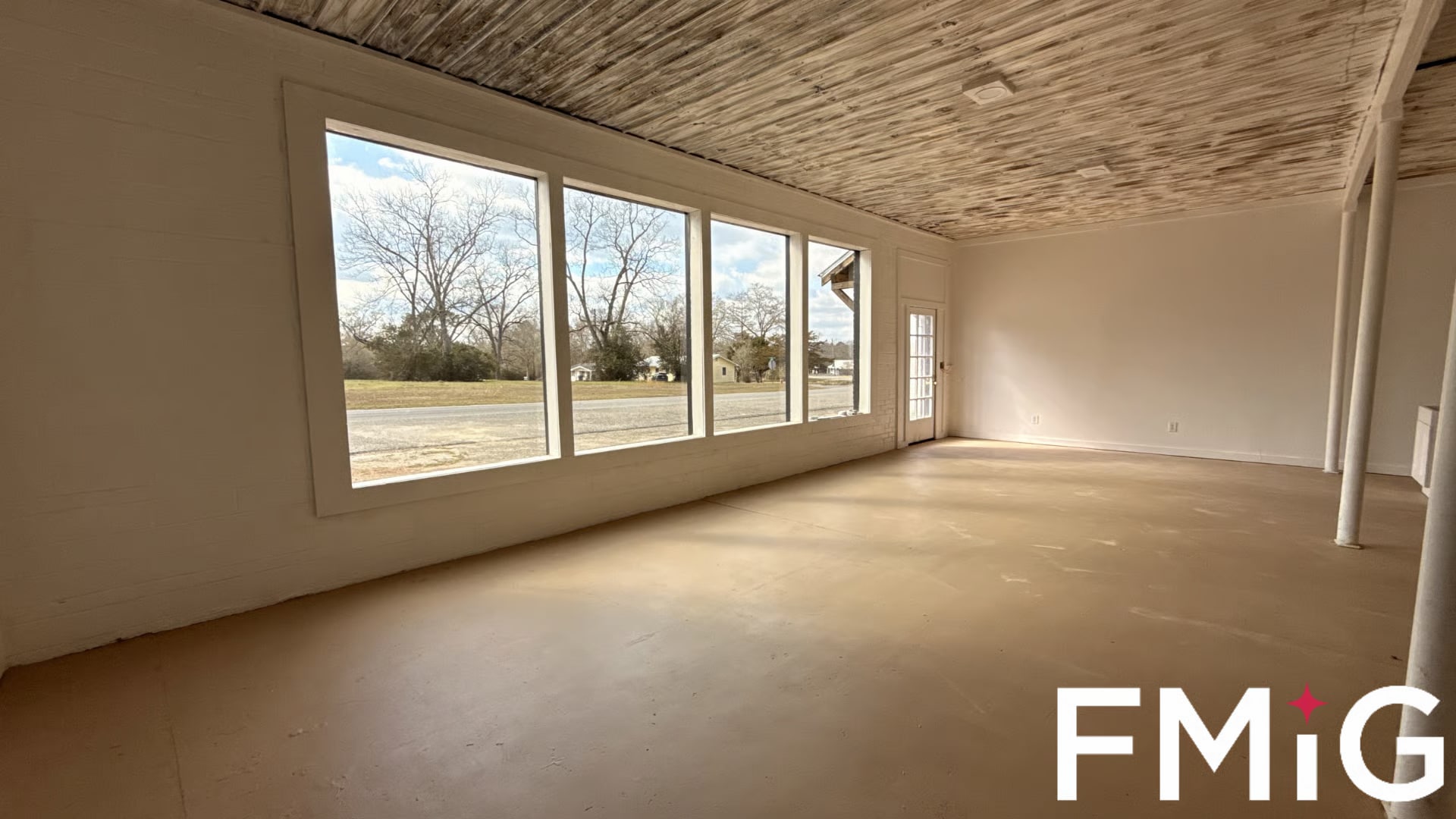 604 W Cumming Ave, Opp, AL for lease Interior Photo- Image 1 of 2