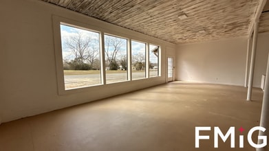 604 W Cumming Ave, Opp, AL for lease Interior Photo- Image 1 of 2