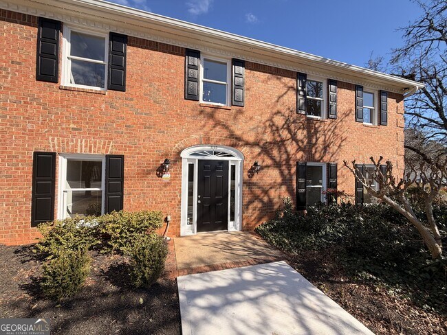 More details for 1165 Cedar Shoals Dr, Athens, GA - Office for Sale