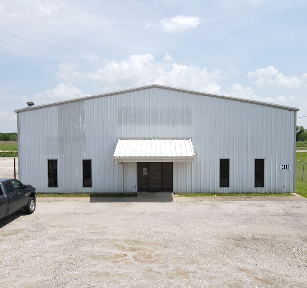 311 National Dr, Rockwall, TX à louer - Photo du bâtiment - Image 3 de 5