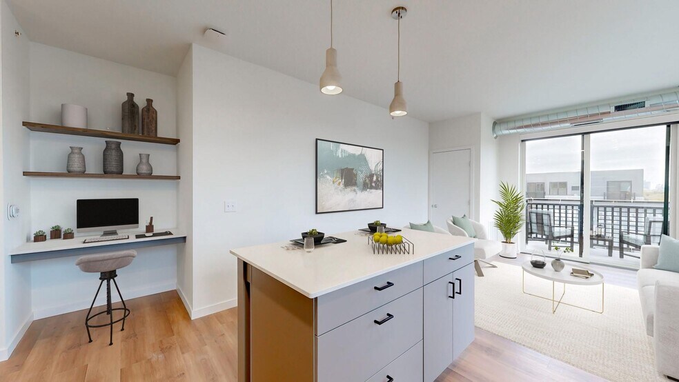 950 13th Ave NE, Minneapolis, MN for lease - Interior Photo - Image 2 of 46