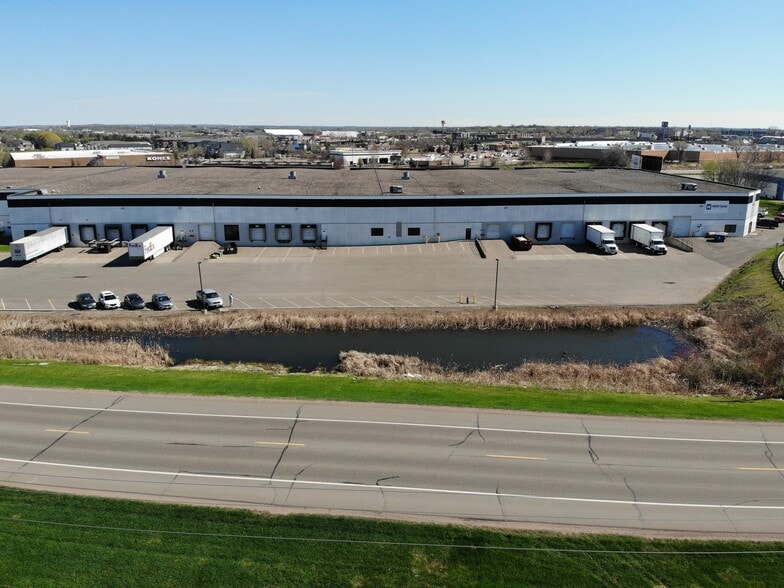 22000 Industrial Blvd, Rogers, MN for lease - Building Photo - Image 2 of 16