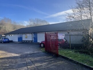 Plus de détails pour 24-74 Waunddu, Pontypool - Sports et divertissement à vendre