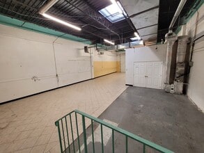 7901-7903 Hill Park Ct, Lorton, VA for lease Interior Photo- Image 2 of 7