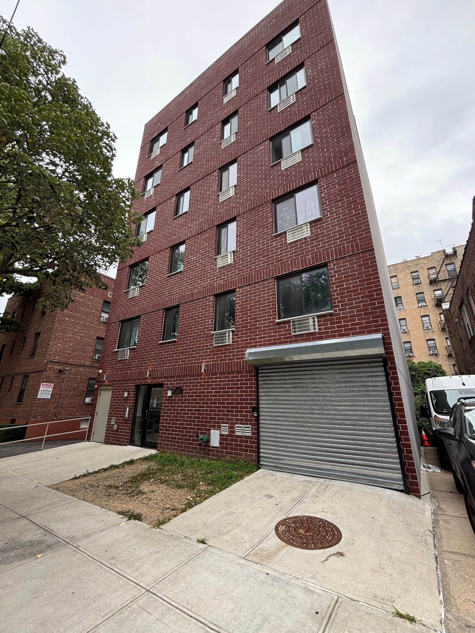 2116 Colonial Ave, Bronx, NY for sale Primary Photo- Image 1 of 3