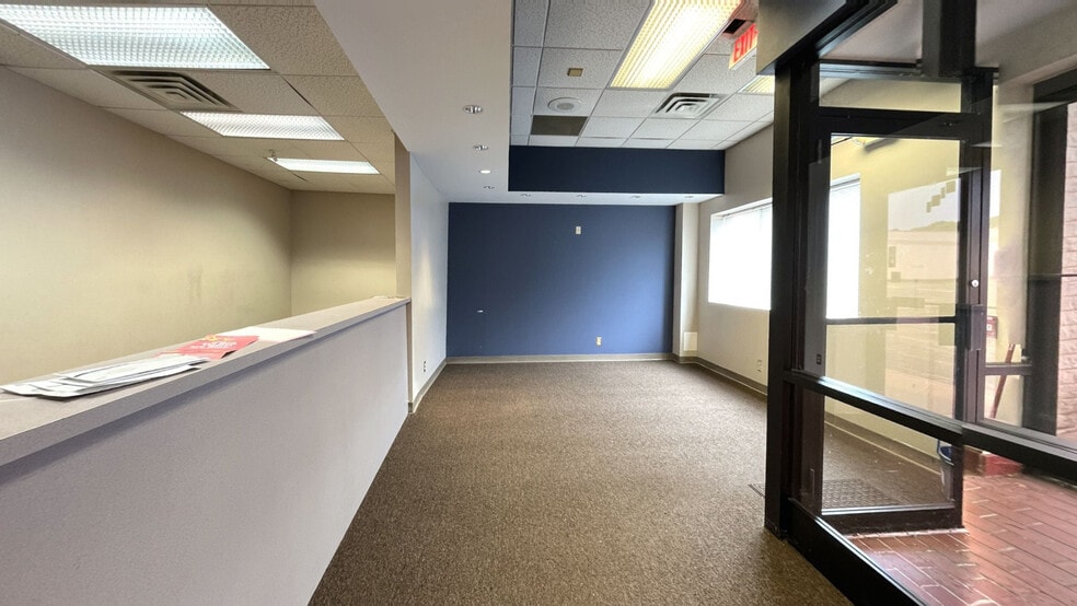 1510-1520 E 191st St, Euclid, OH for lease - Matterport 3D Scan - Image 3 of 15