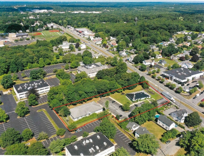 41 State Rd, Dartmouth, MA à vendre - Aérien - Image 2 de 5