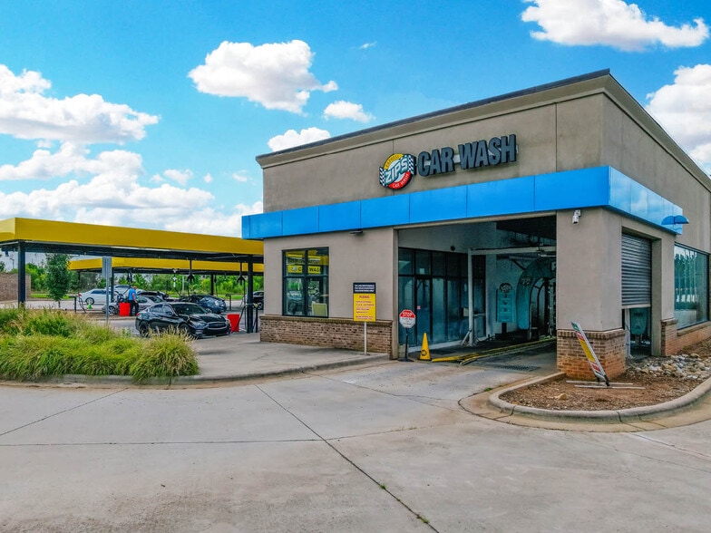 2806 Patterson St, Greensboro, NC à vendre - Photo du bâtiment - Image 1 de 7