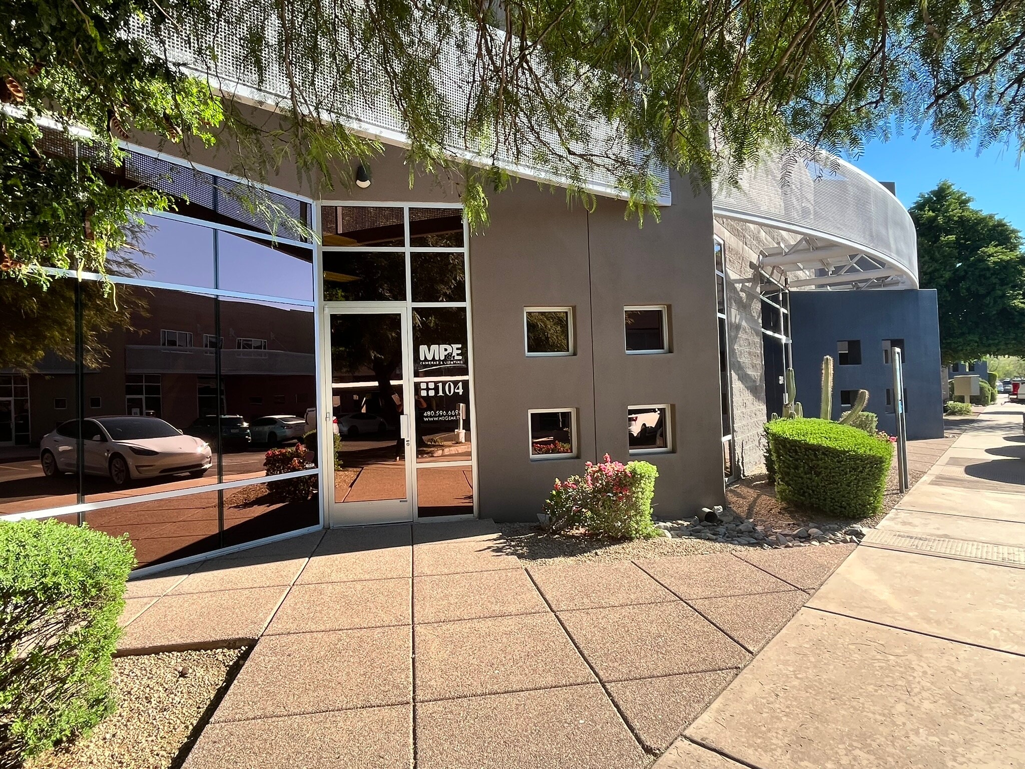 16585 N 92nd St, Scottsdale, AZ à louer Photo du bâtiment- Image 1 de 2