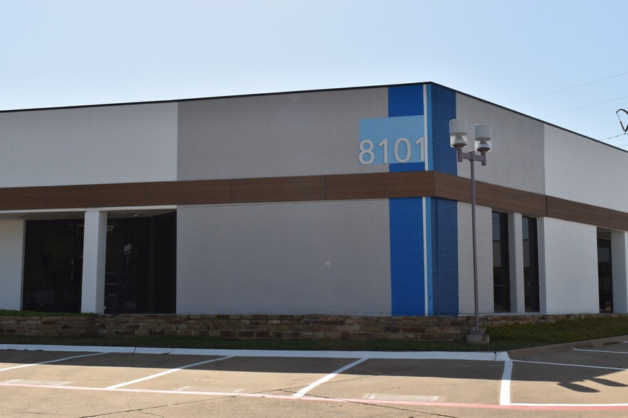 8101 Ridgepoint Dr, Irving, TX for lease - Building Photo - Image 3 of 6